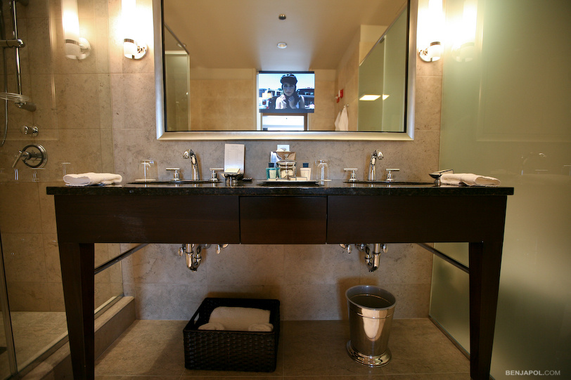 Trump Hotel Chicago - In Mirror TV in bathroom